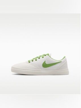 Nike SB Check Canvas, size Y6, worn once
